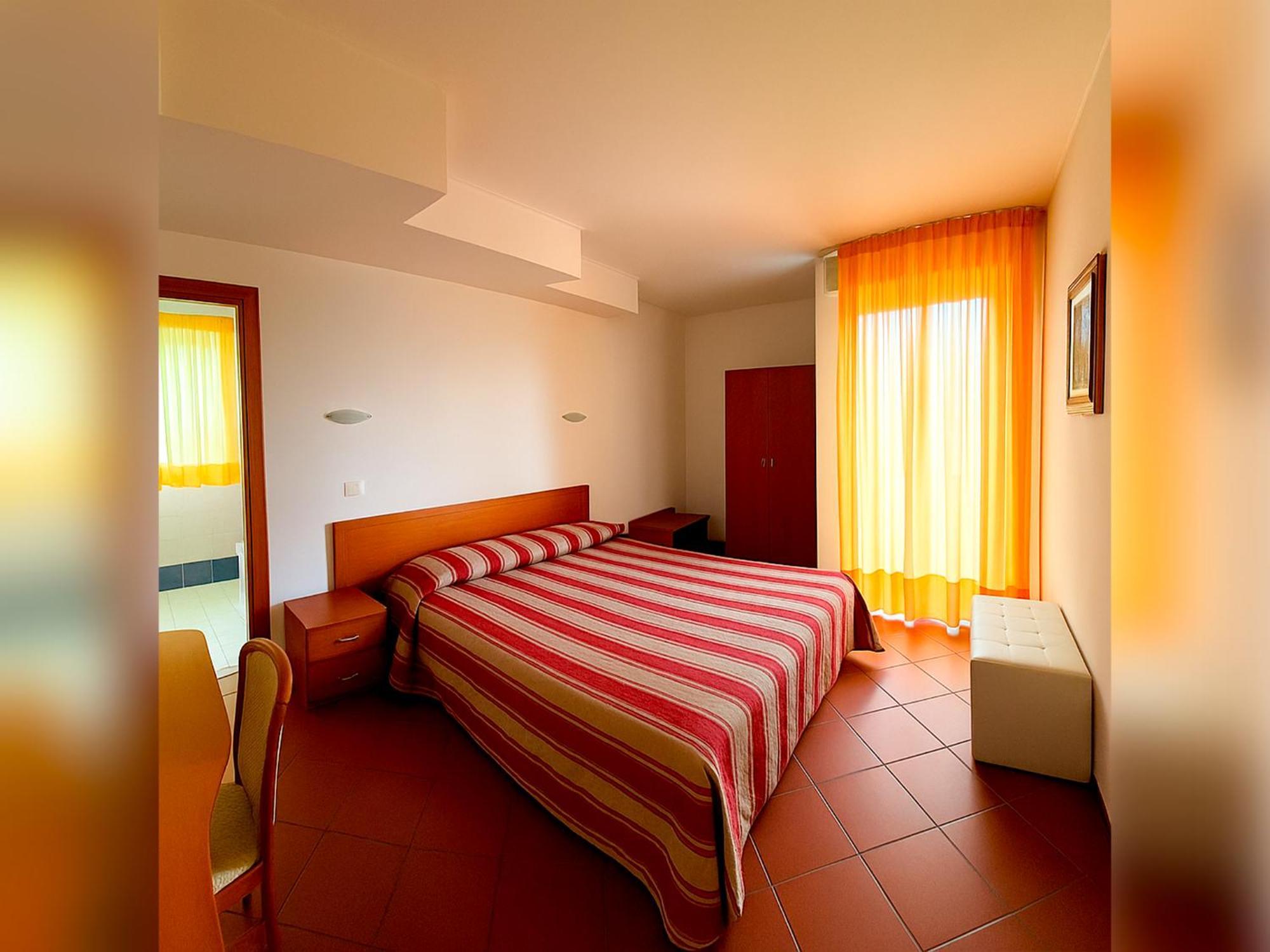Hotel E Appartamenti La Solaria San Giovanni Rotondo Exterior photo